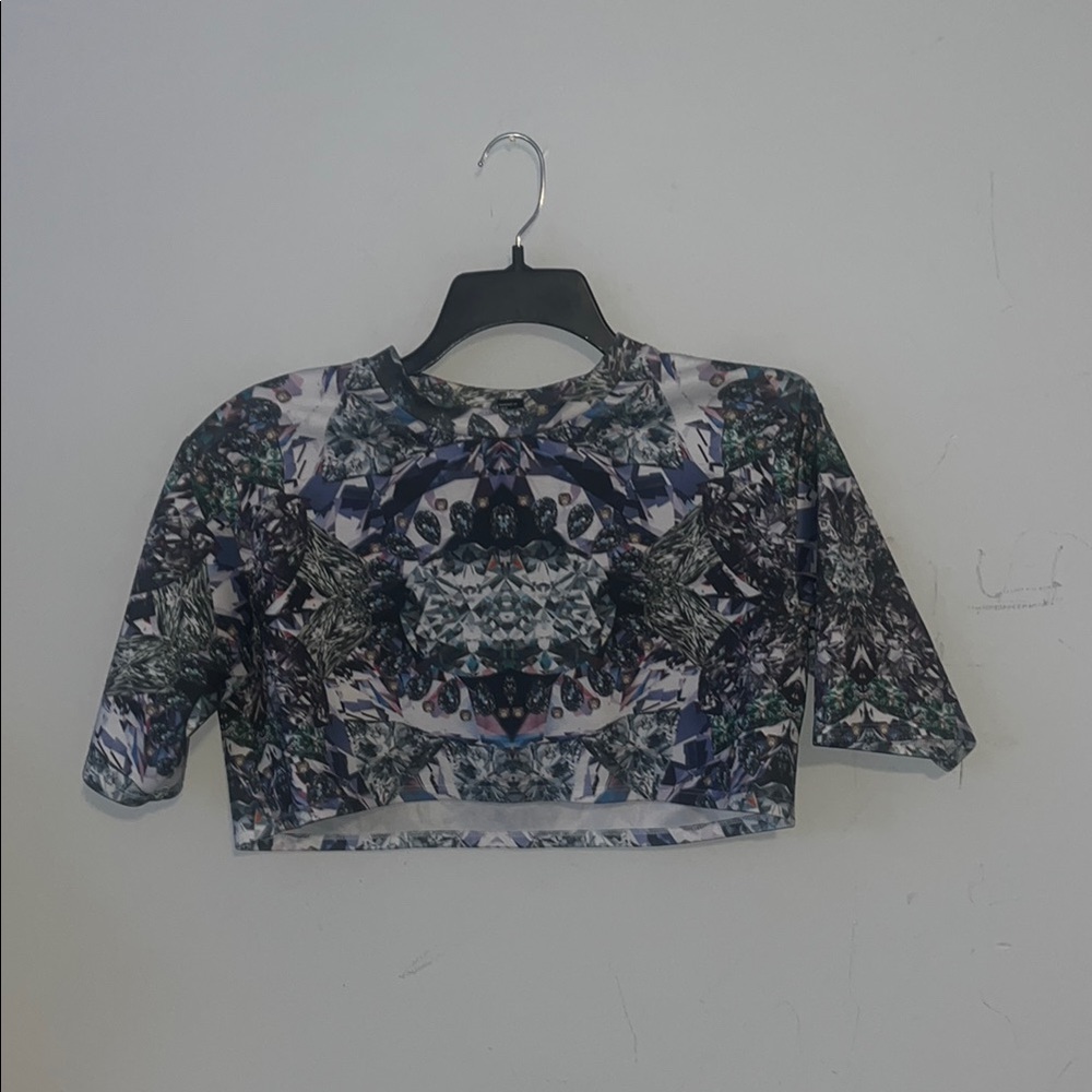 Abstract Print Crop Top